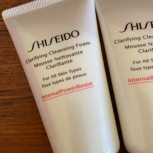 Shiseido Clarifying Cleansing Foam 50ml x3 & Pouch - Picture 4 of 8